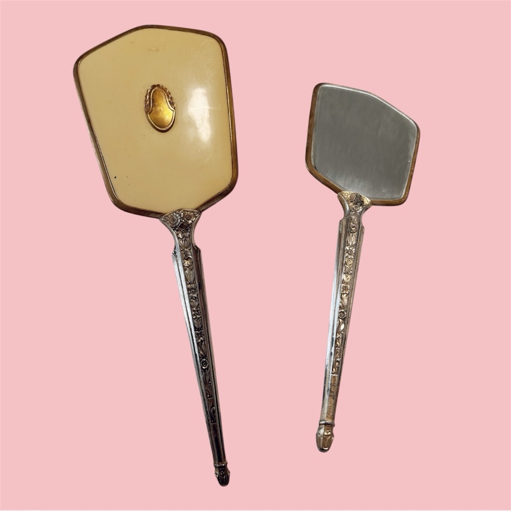 Vintage Elegant Hand Mirror
